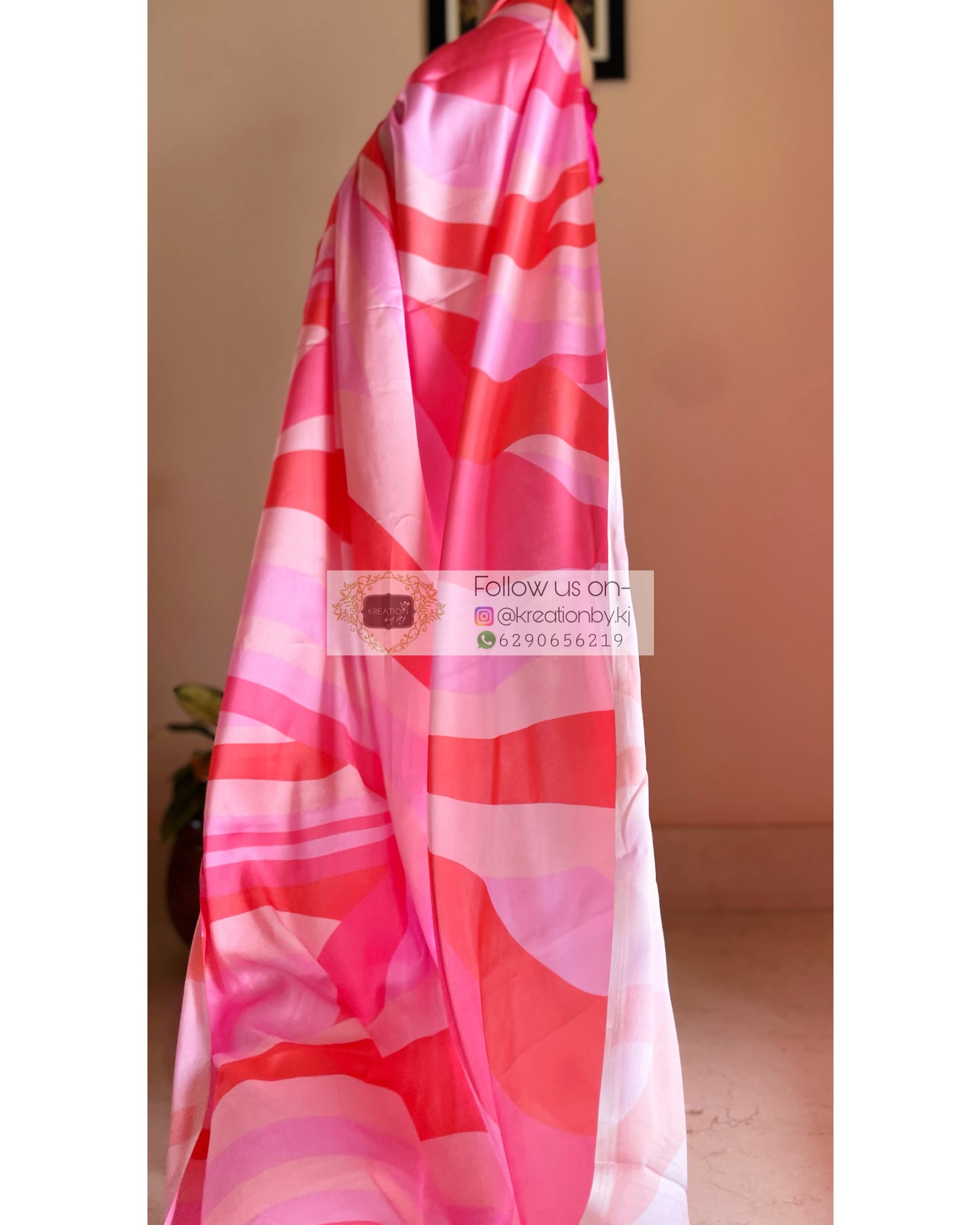 Pink Abstract Print Crepe Silk Saree